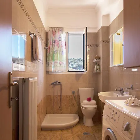 L Apartment Apolpaina