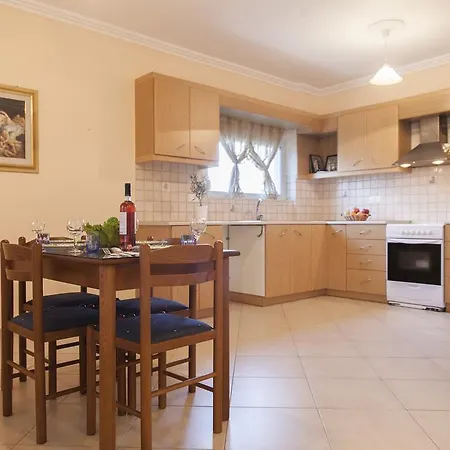 L Apartment Apolpaina