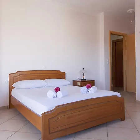 L Apartment Apolpaina